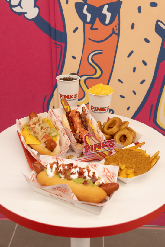 ‘핑크스 핫도그’ 한국 상륙…더현대 서울 1호점 오픈