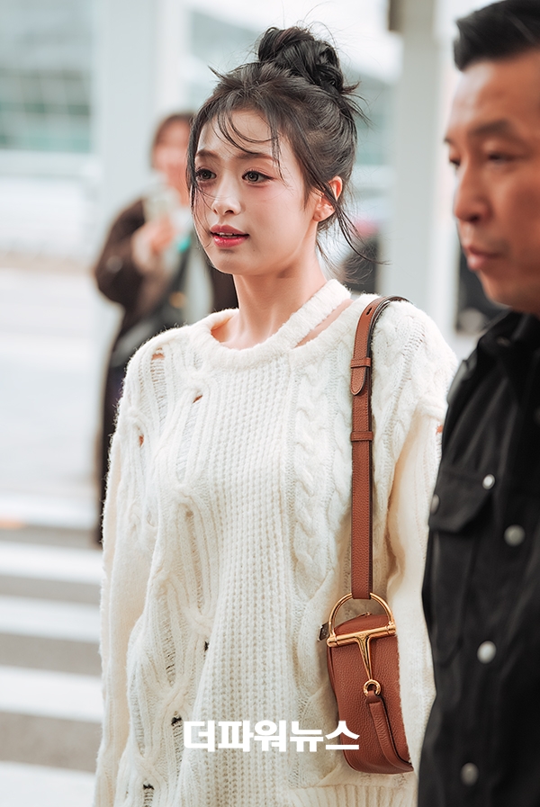 베이비몬스터 아현, 인천국제공항 출국