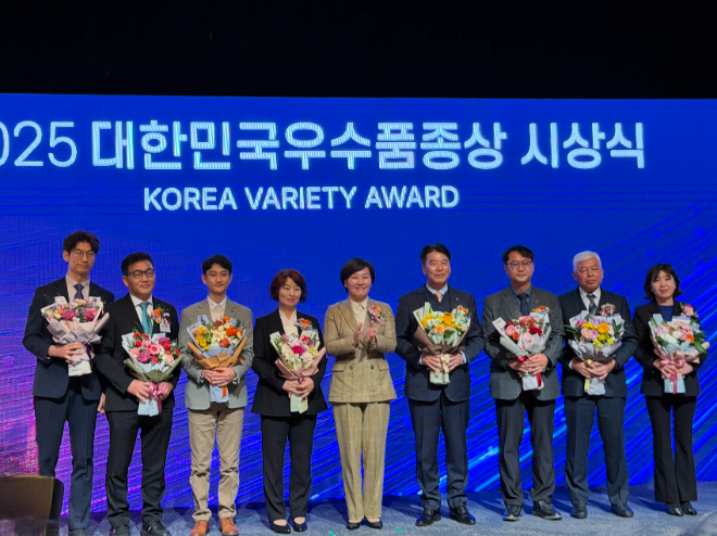 농촌진흥청 개발 ‘벼·콩’·복숭아’ 우수 품종상 장관상 받아