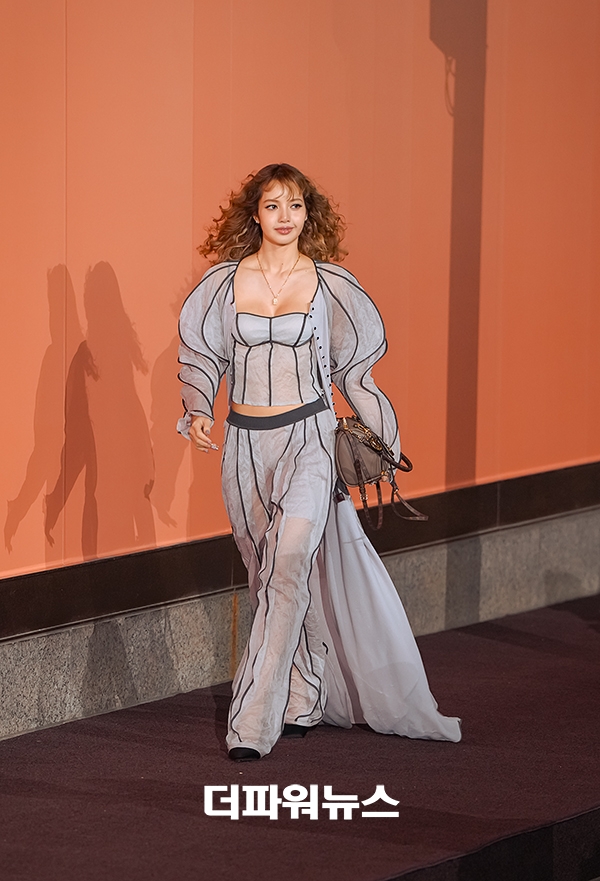 리사, 포토월 행사