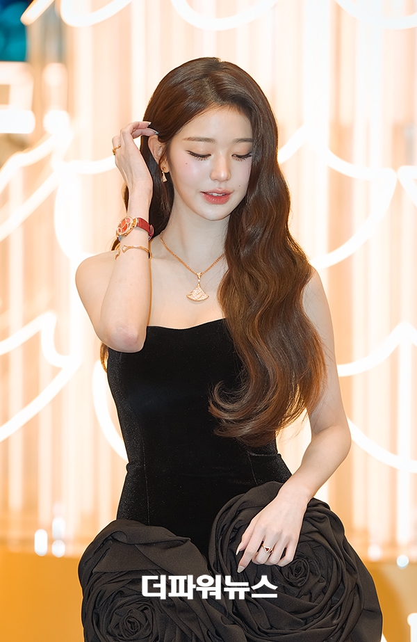 아이브 장원영, 포토월 행사