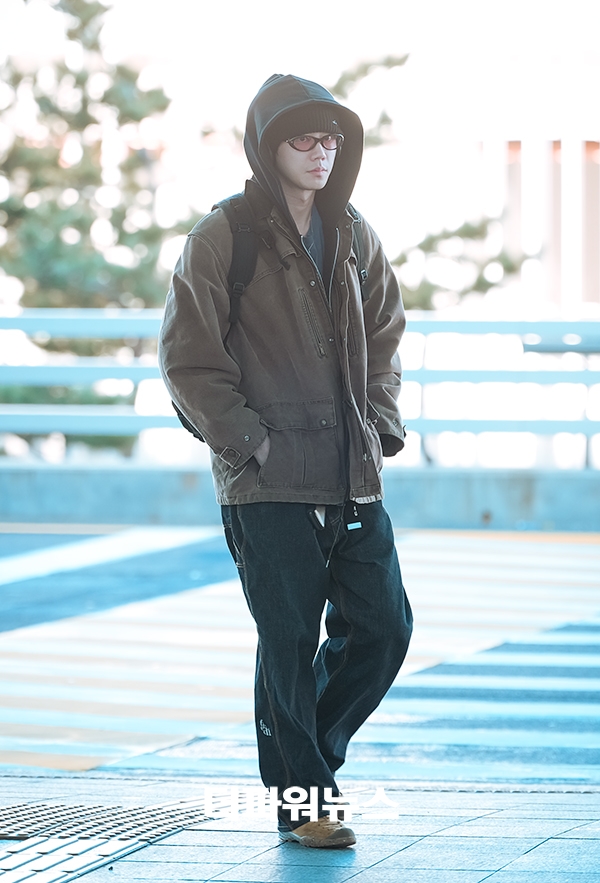 이준영, 인천국제공항 출국