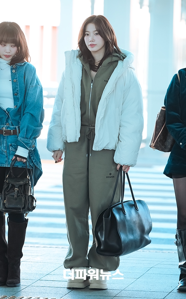 르세라핌 카즈하, 인천국제공항 출국