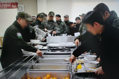 더본코리아, 파주 군부대 장병 450명에 짜장면 나눔 봉사