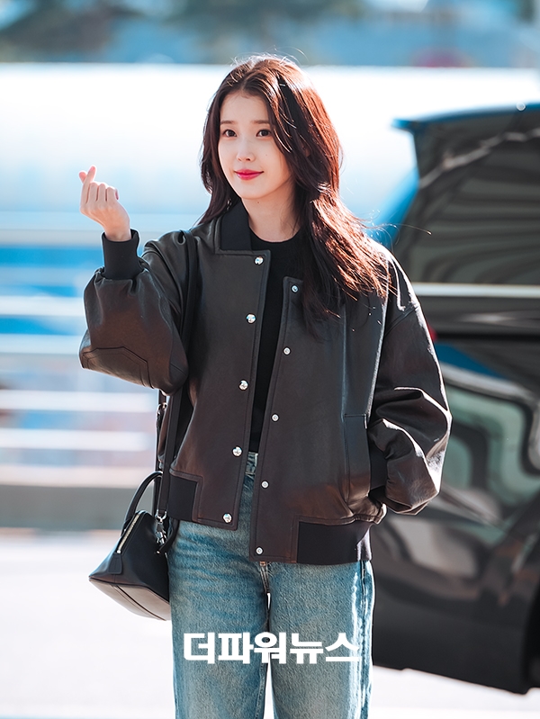 아이유, 인천국제공항 출국