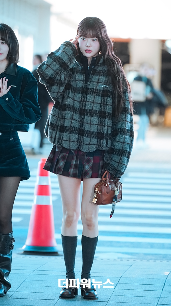 르세라핌 홍은채, 인천국제공항 출국