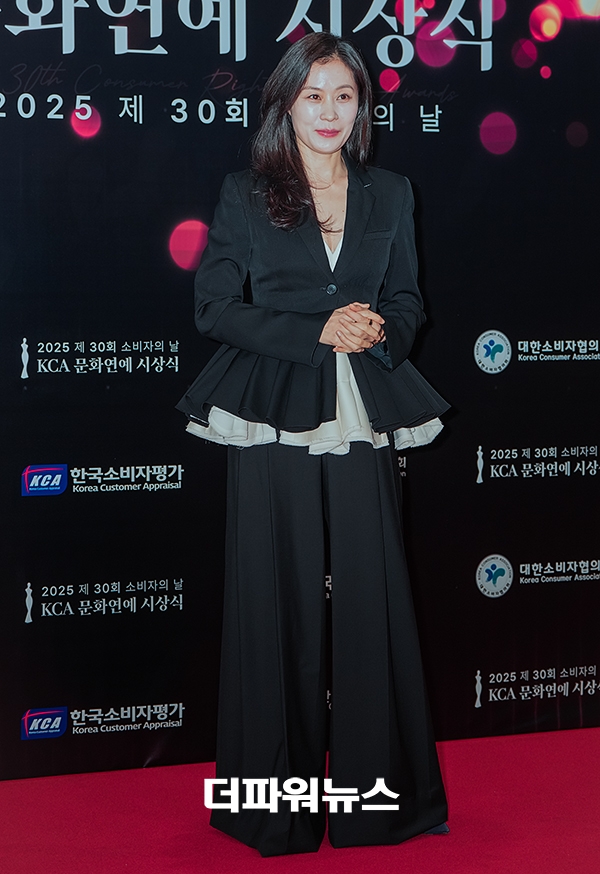 문소리. 2025 KCA 소비자의 날 문화연예 시상식