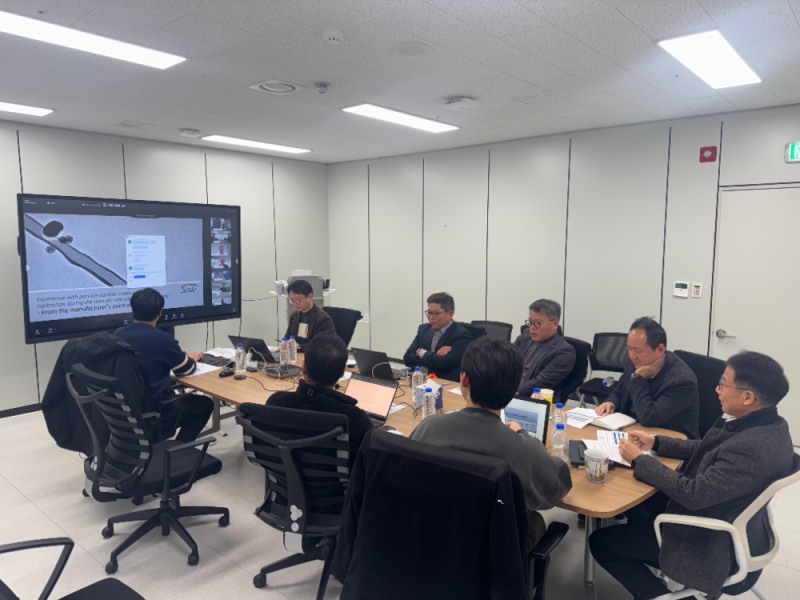 TS 첨단자동차검사연구센터 직원들이 컨퍼런스에 참여하고 있는 모습.(사진=TS)