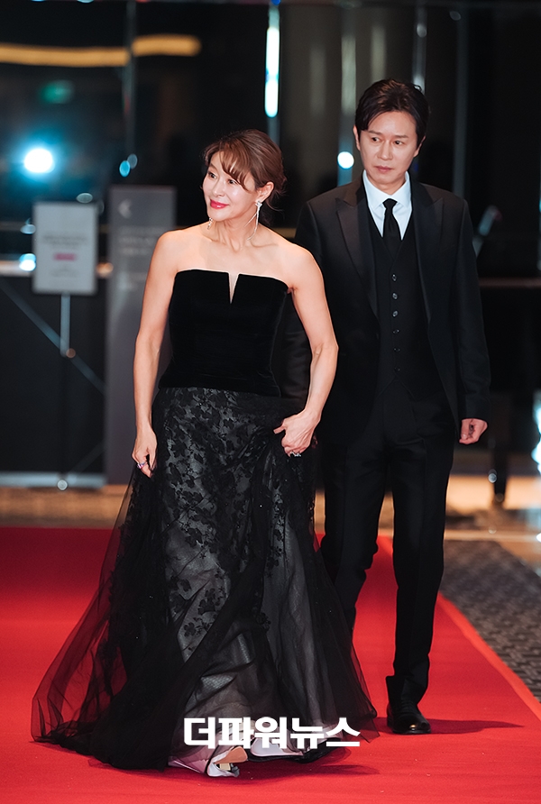 김민종-예지원, '2025 서울국제영화대상' 레드카펫