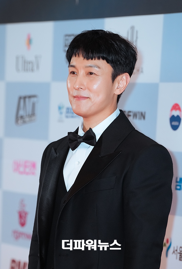 김동완, '2025 서울국제영화대상' 레드카펫