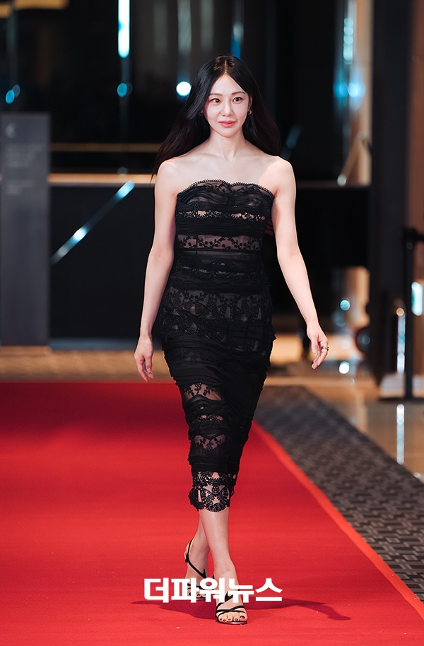 한지은 '2025 서울국제영화대상' 레드카펫