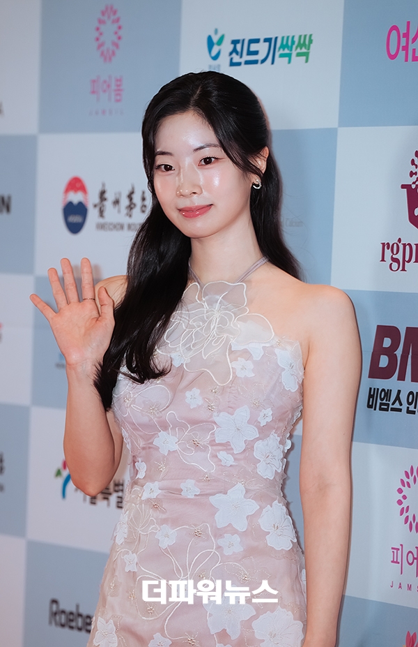 트와이스 다현, '2025 서울국제영화대상' 레드카펫