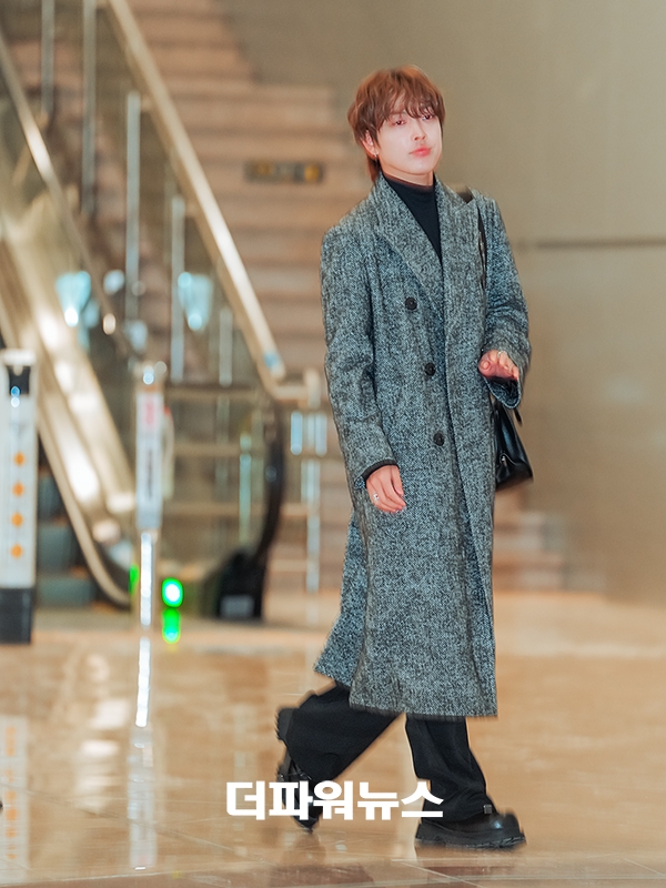 에이티즈 홍중, 김포국제공항 출국