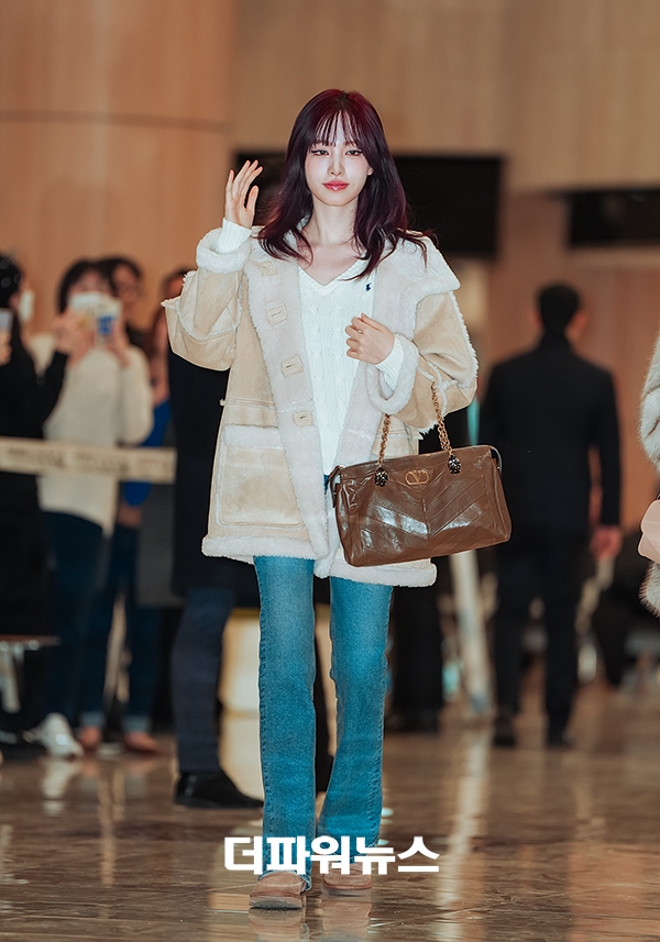 아이브 리즈, 김포국제공항 출국