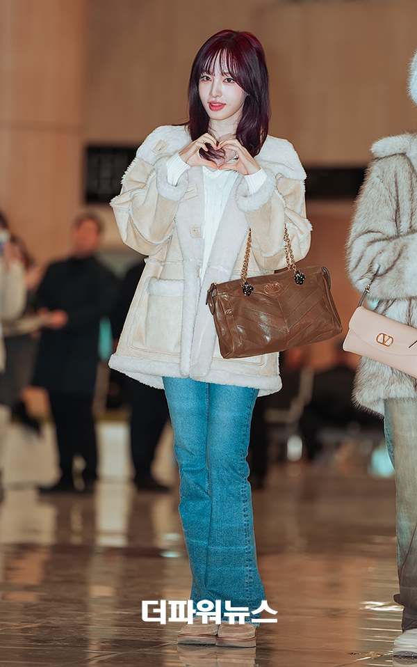 아이브 리즈, 김포국제공항 출국