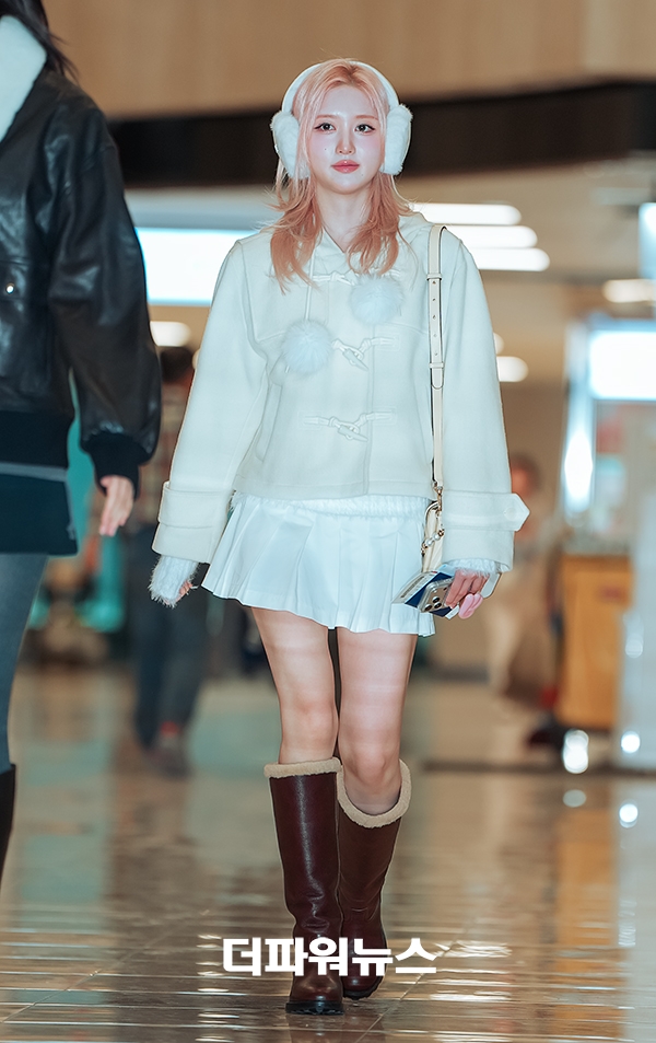 아이브 가을, 김포국제공항 출국