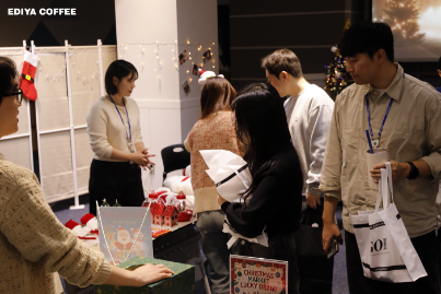 이디야커피 연말 사내 플리마켓 수익금 전액 기부
