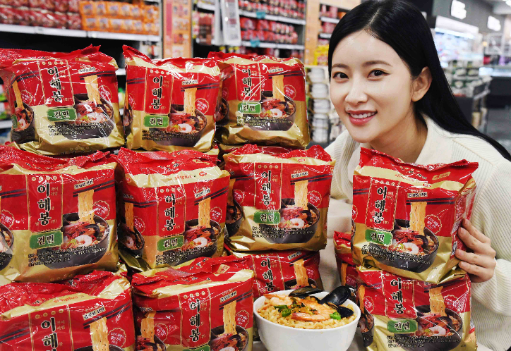 홈플러스, 신제품 이해봉 짬뽕라면 건면 출시