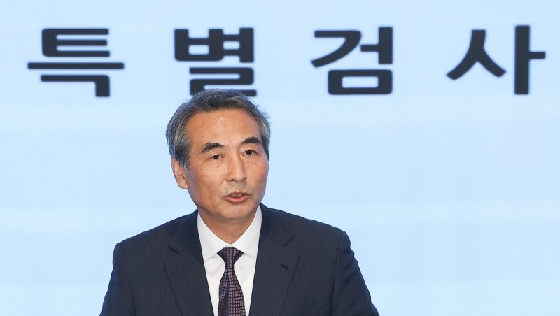 브리핑하는 민중기 특검(사진=연합뉴스)