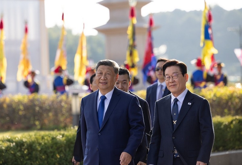 경주서 만난 한중 정상(사진=연합뉴스)