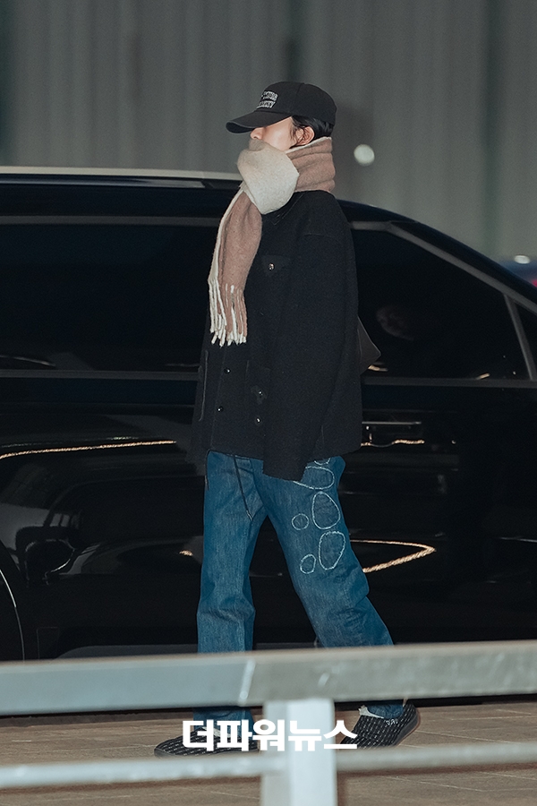 아이브 안유진, 인천국제공항 출국