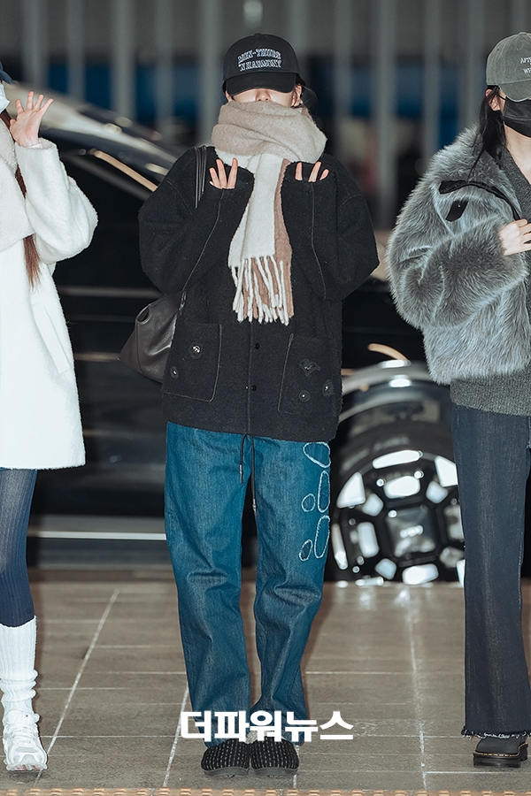 아이브 안유진, 인천국제공항 출국