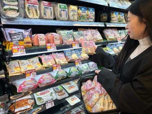 이마트24, '트릭컬 리바이브' 콜라보 상품 판매 55만개 돌파