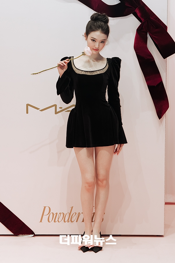 미야오 엘라, 포토월 행사