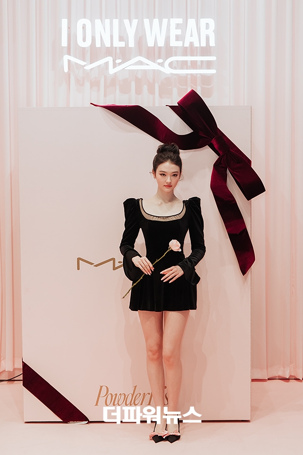 미야오 엘라, 포토월 행사