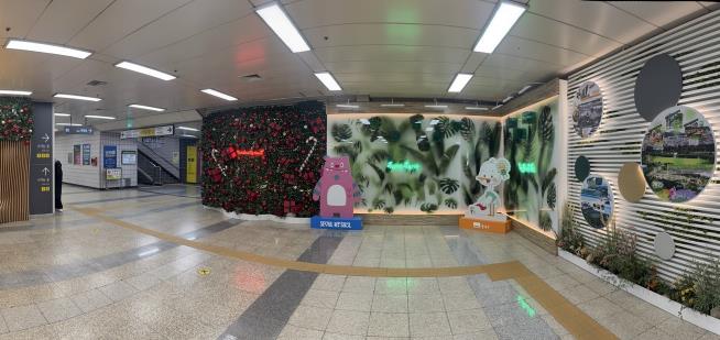 ‘보라매역 서울 아래숲길’에 조성된 ‘겨울 실내정원’