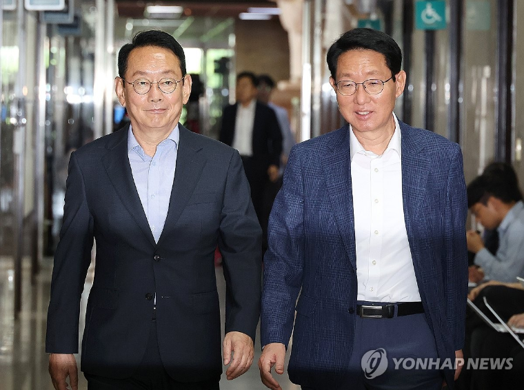 김상훈 (오른쪽) 국회의원 (사진=연합뉴스)