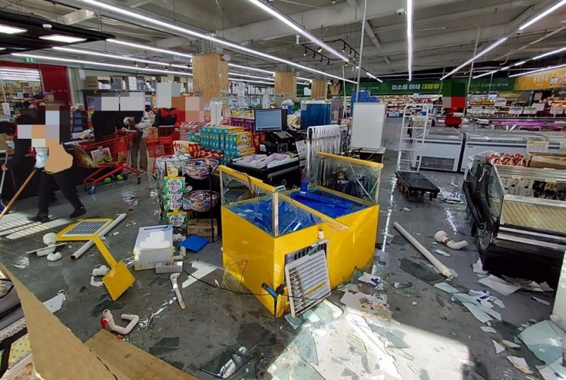 마트 차량 돌진 사고 현장(사진=연합뉴스)