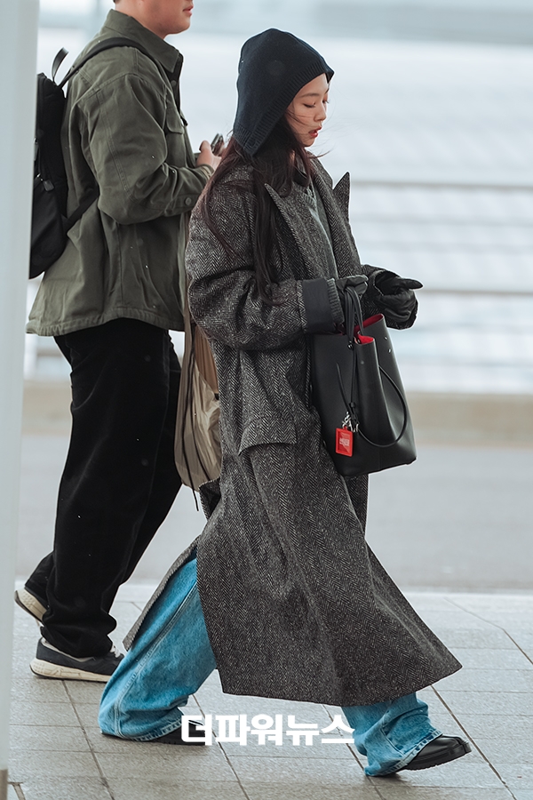 블랙핑크 제니, 인천국제공항 출국