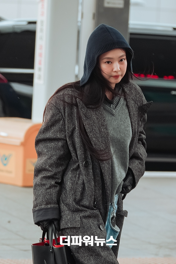 블랙핑크 제니, 인천국제공항 출국