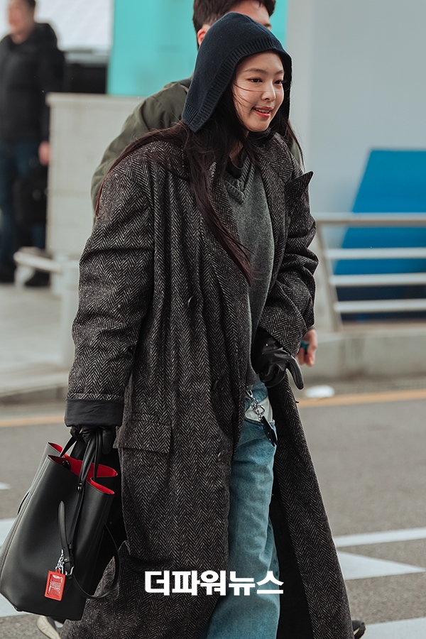 블랙핑크 제니, 인천국제공항 출국