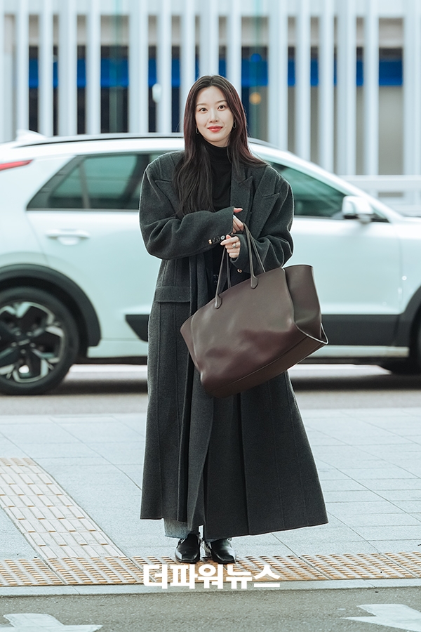 문가영, 인천국제공항 출국