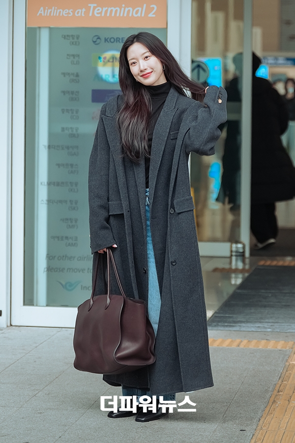 문가영, 인천국제공항 출국