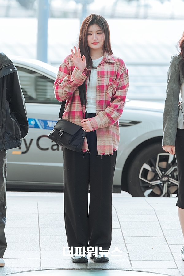 피프티피프티 아테나, 인천국제공항 출국