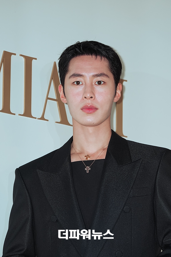 이재욱, 포토월 행사