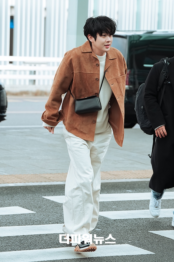 최우식, 인천국제공항 출국