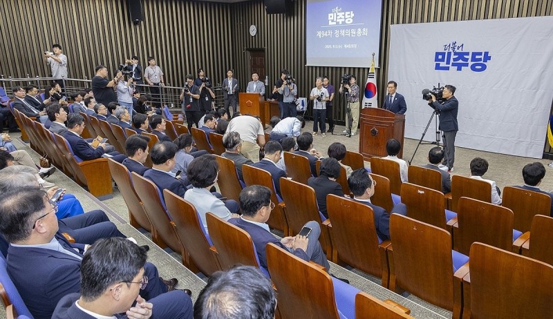 與, 정책의총 열어 공소청·중수청법 논의 이어가… 보완수사권 부분 이견커