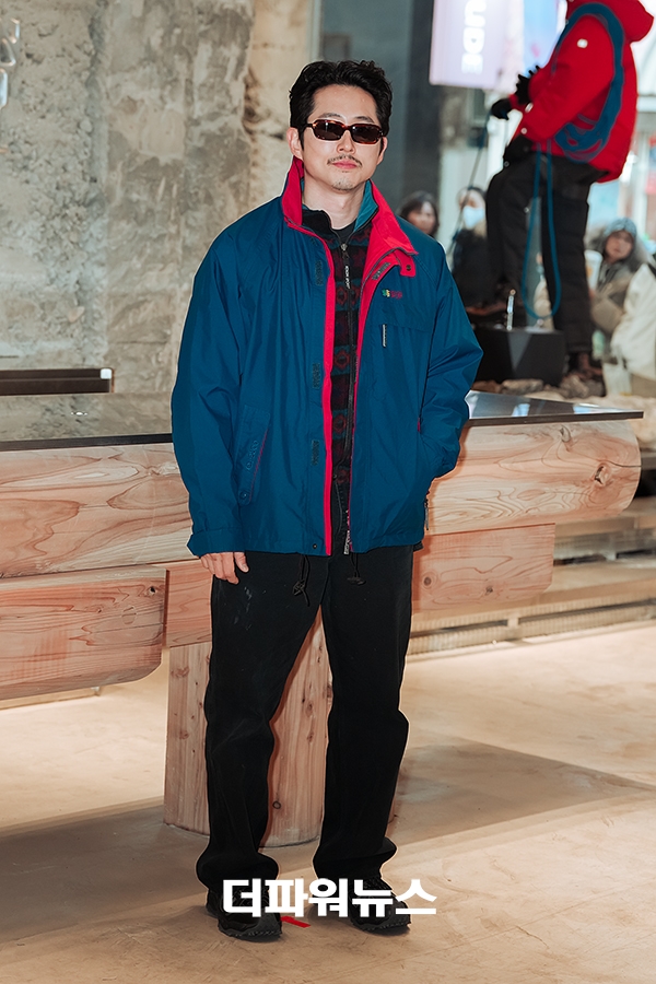 스티븐 연, 포토월 행사