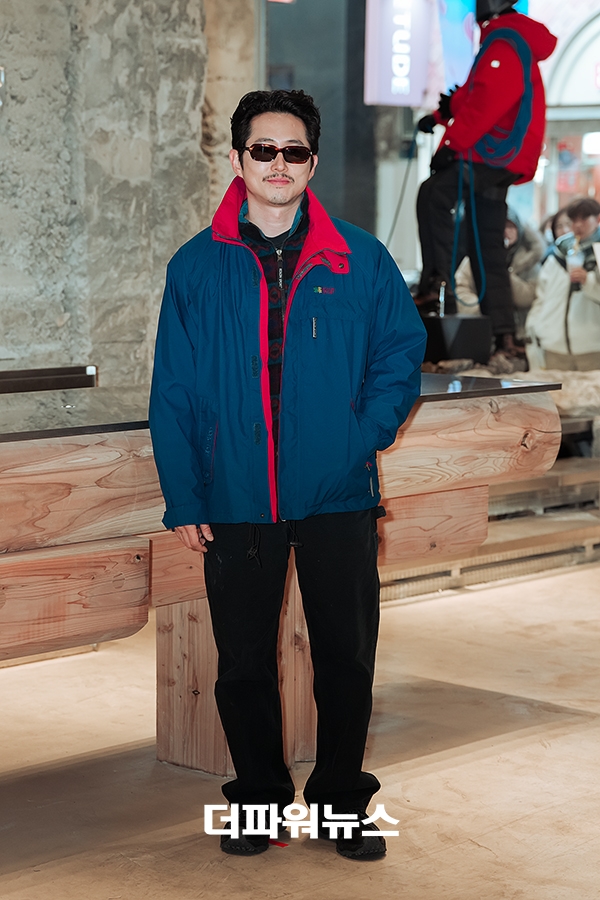 스티븐 연, 포토월 행사