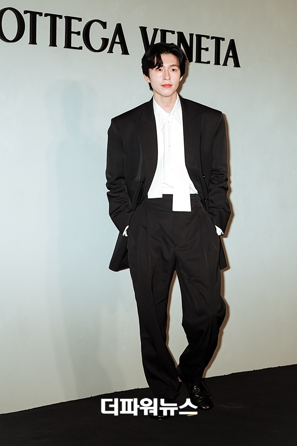 홍경, 포토월 행사