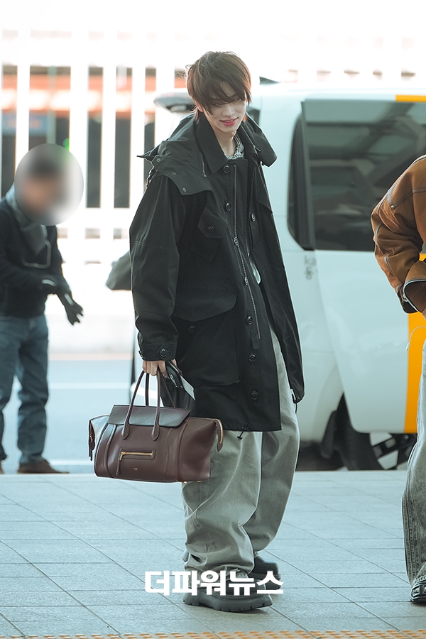 투어스 신유, 인천국제공항 출국