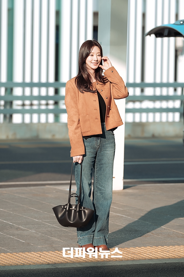 이주빈, 인천국제공항 출국