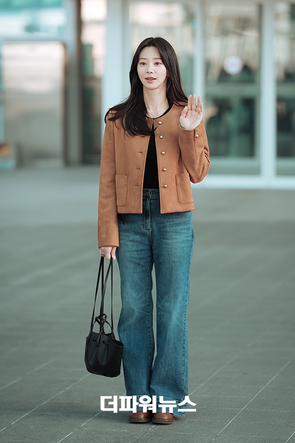 이주빈, 인천국제공항 출국