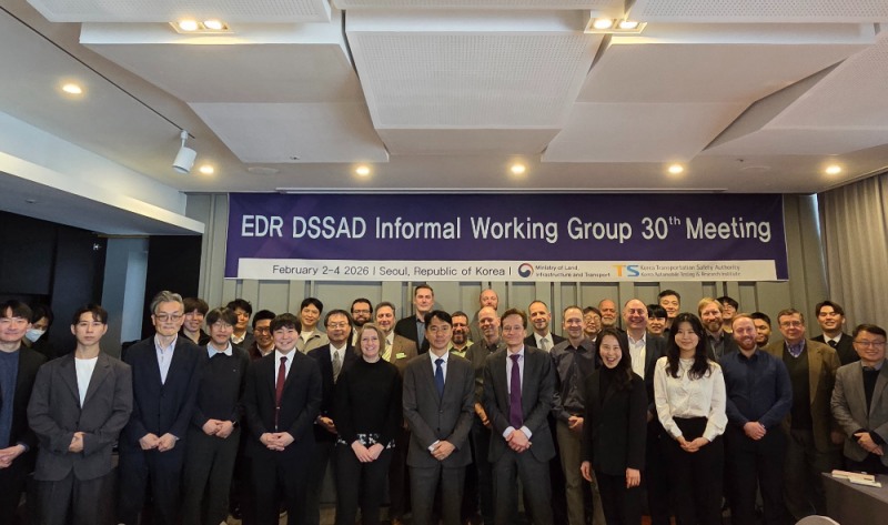 제30차 EDR·DSSAD 전문가기술그룹 회의에서 기념사진을 찍고있는 모습.(사진=TS)