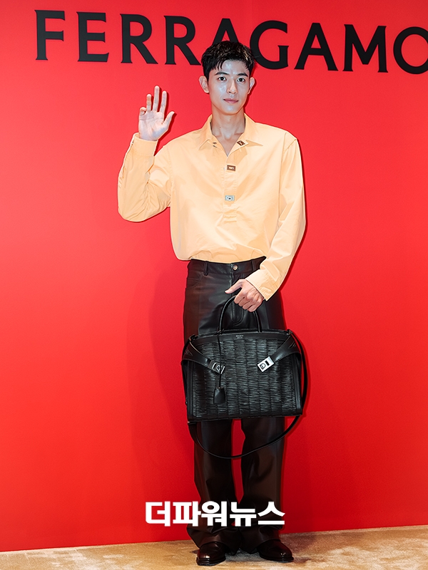 로몬, 포토월 행사