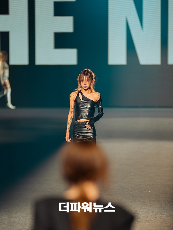 최준희, '2026 F/W 서울패션위크' 홀리넘버세븐 컬렉션